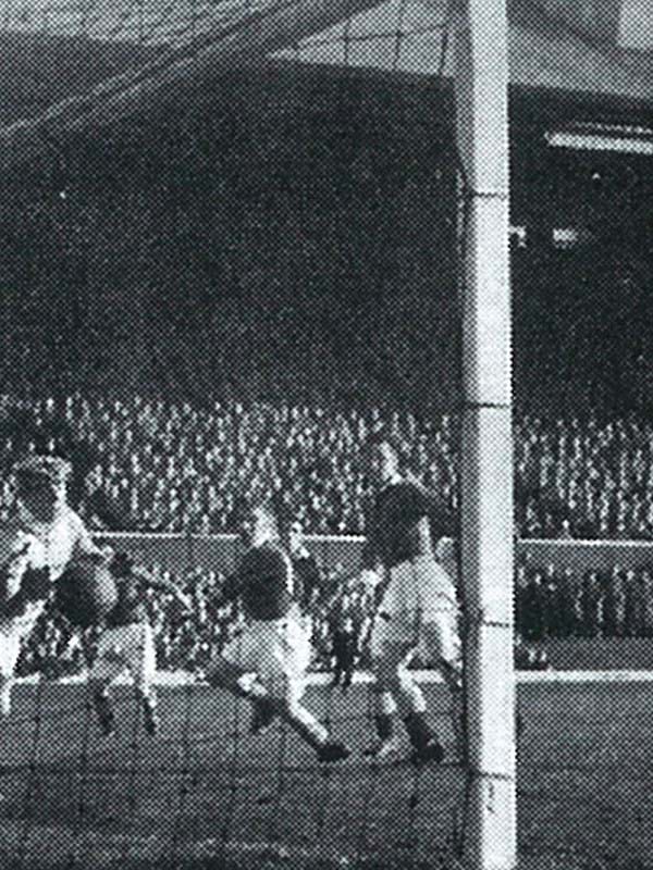 1955 Cup Final Action